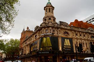Shaftesbury Theatre Shaftesbury Theatre